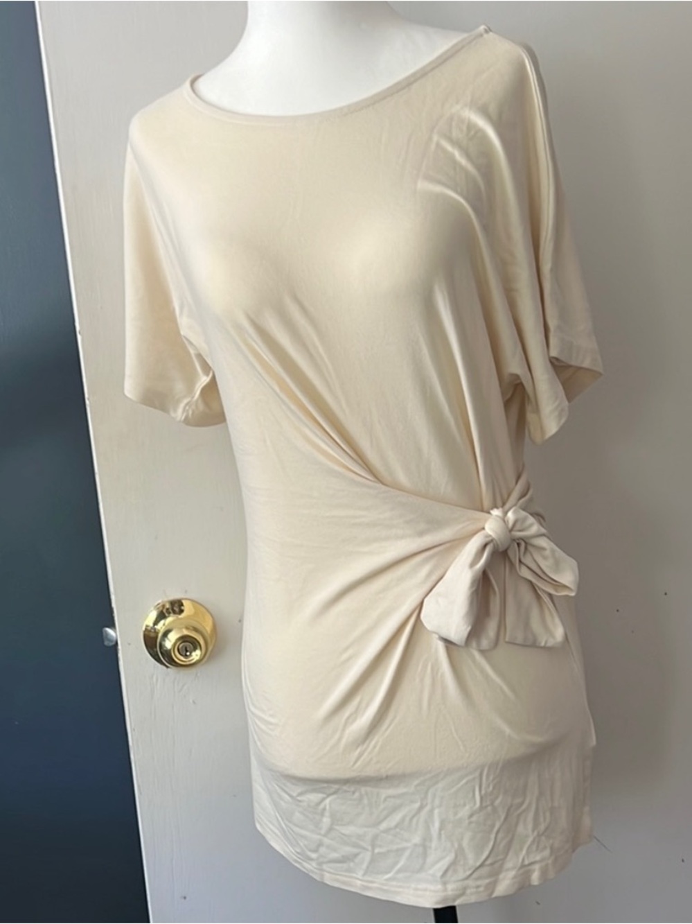 Vero Moda • NWT • Women’s XS • Tie-Front Short- Sleeve Tunic Top • Cream
